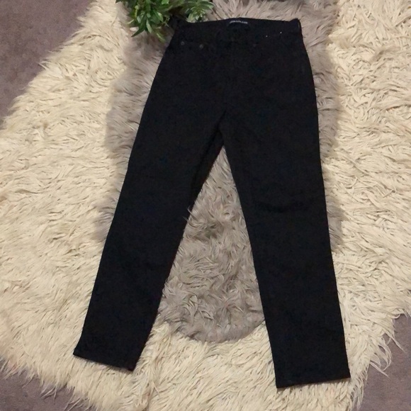 Like New-CK High Rise Straight Jeans-Sz 26-Black-Made with”Repreve” Cotton Blend - Picture 4 of 13